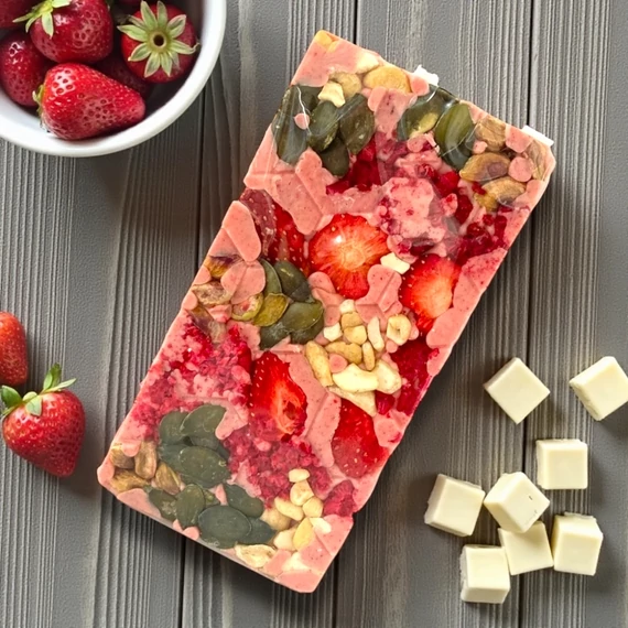 Pink Bliss – Kézműves Sokmagvas Fehércsokoládé